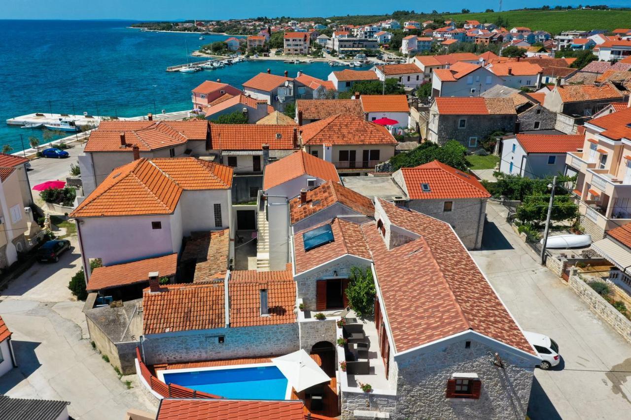 Holiday Home Mare เพทรอซาเน ภายนอก รูปภาพ