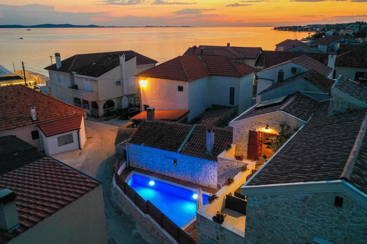 Holiday Home Mare เพทรอซาเน ภายนอก รูปภาพ